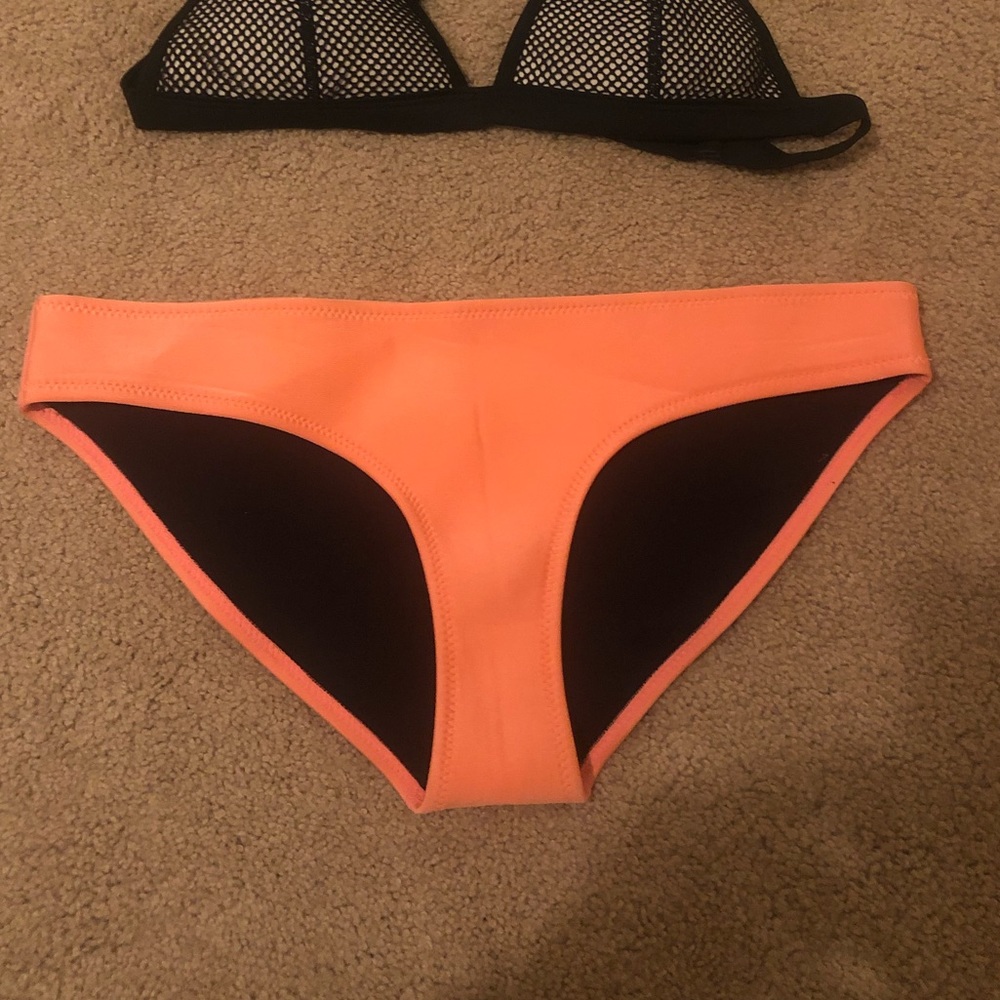 Triangl Swimsuit Bottom-Peach